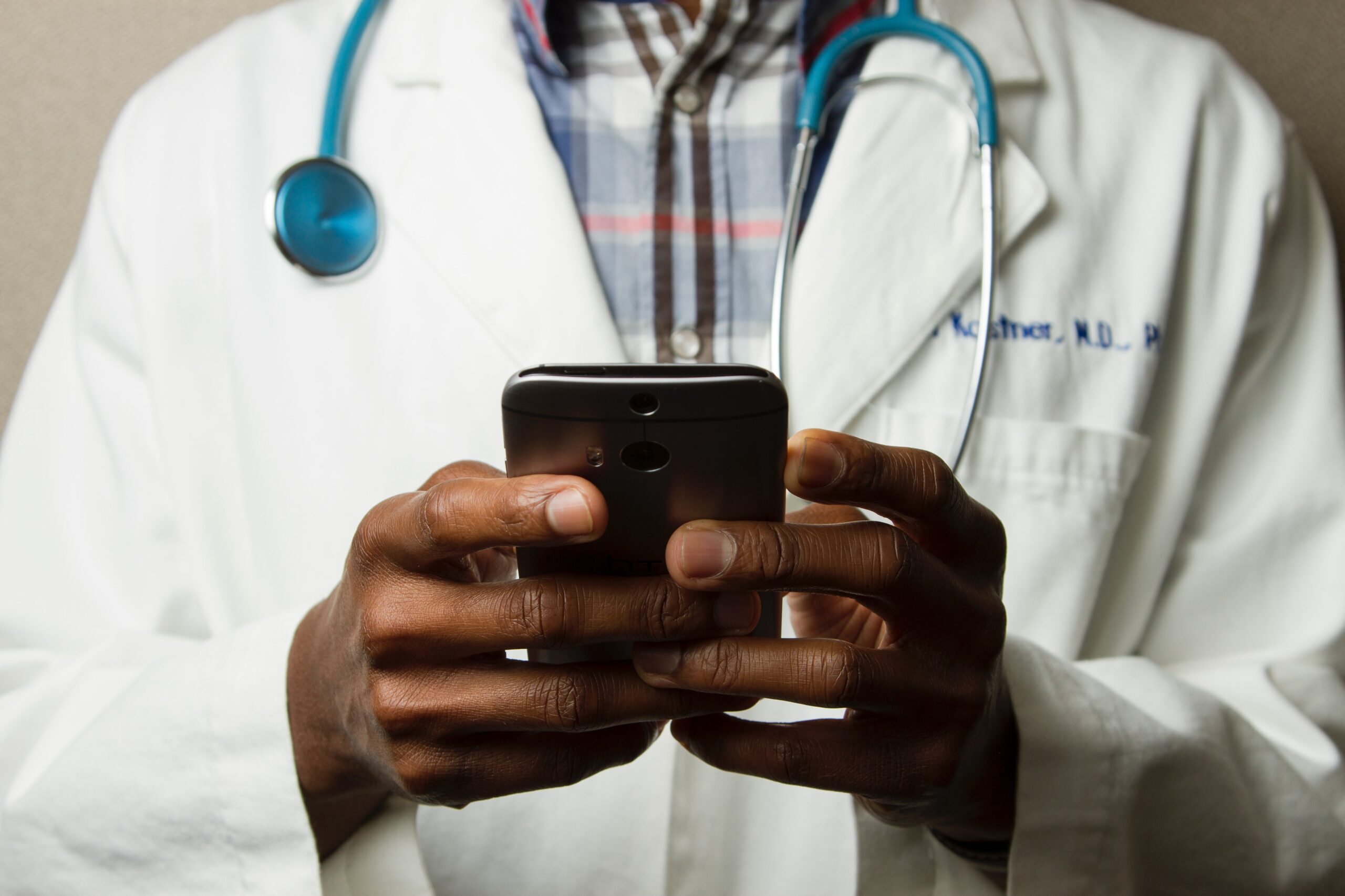 10 soluciones globales en salud digital para responder al Coronavirus